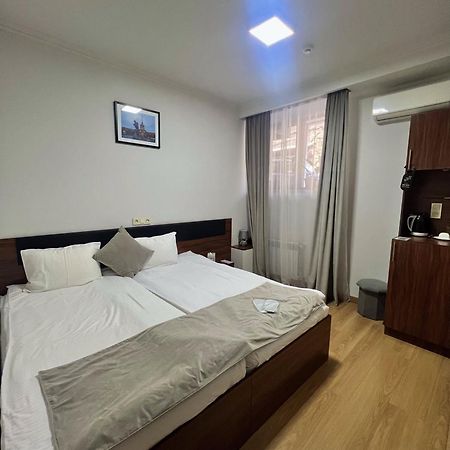Mashtots Hotel Yerevan Luaran gambar