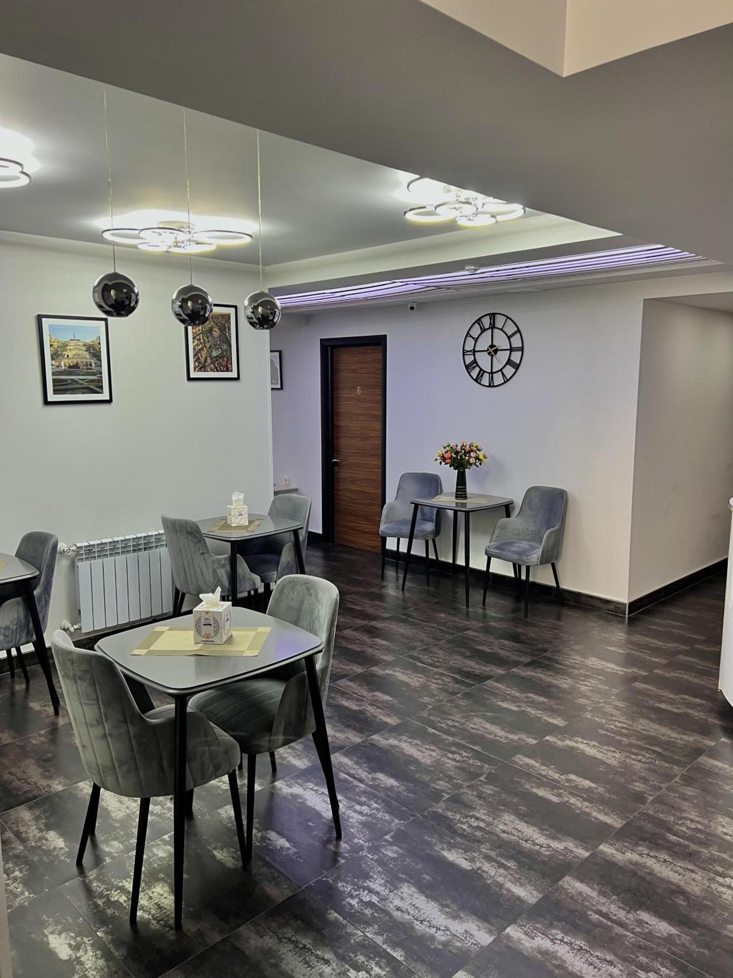 Mashtots Hotel Yerevan Luaran gambar