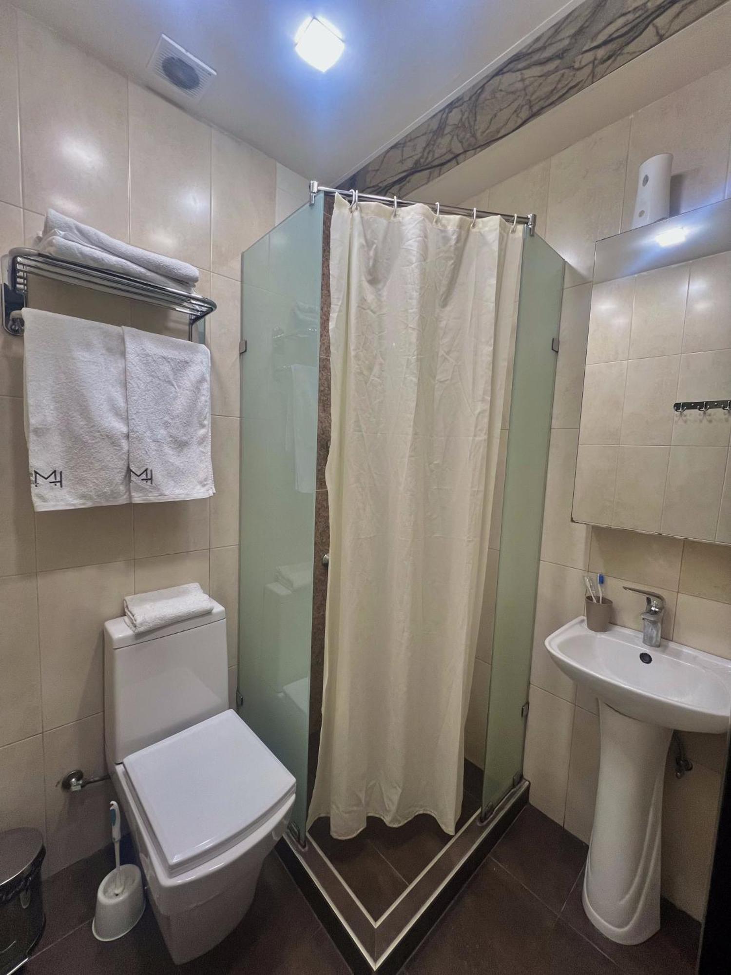 Mashtots Hotel Yerevan Luaran gambar