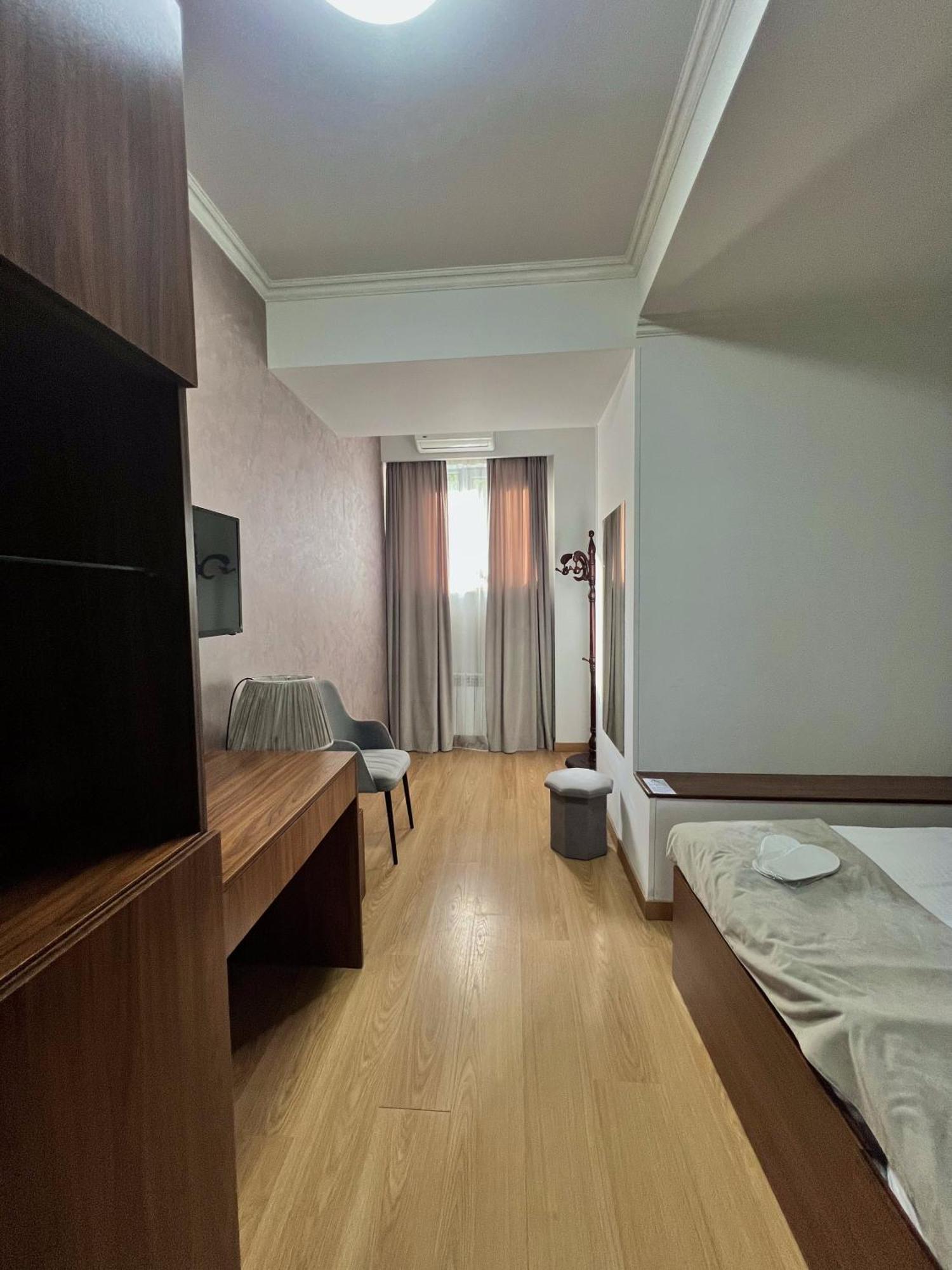 Mashtots Hotel Yerevan Luaran gambar