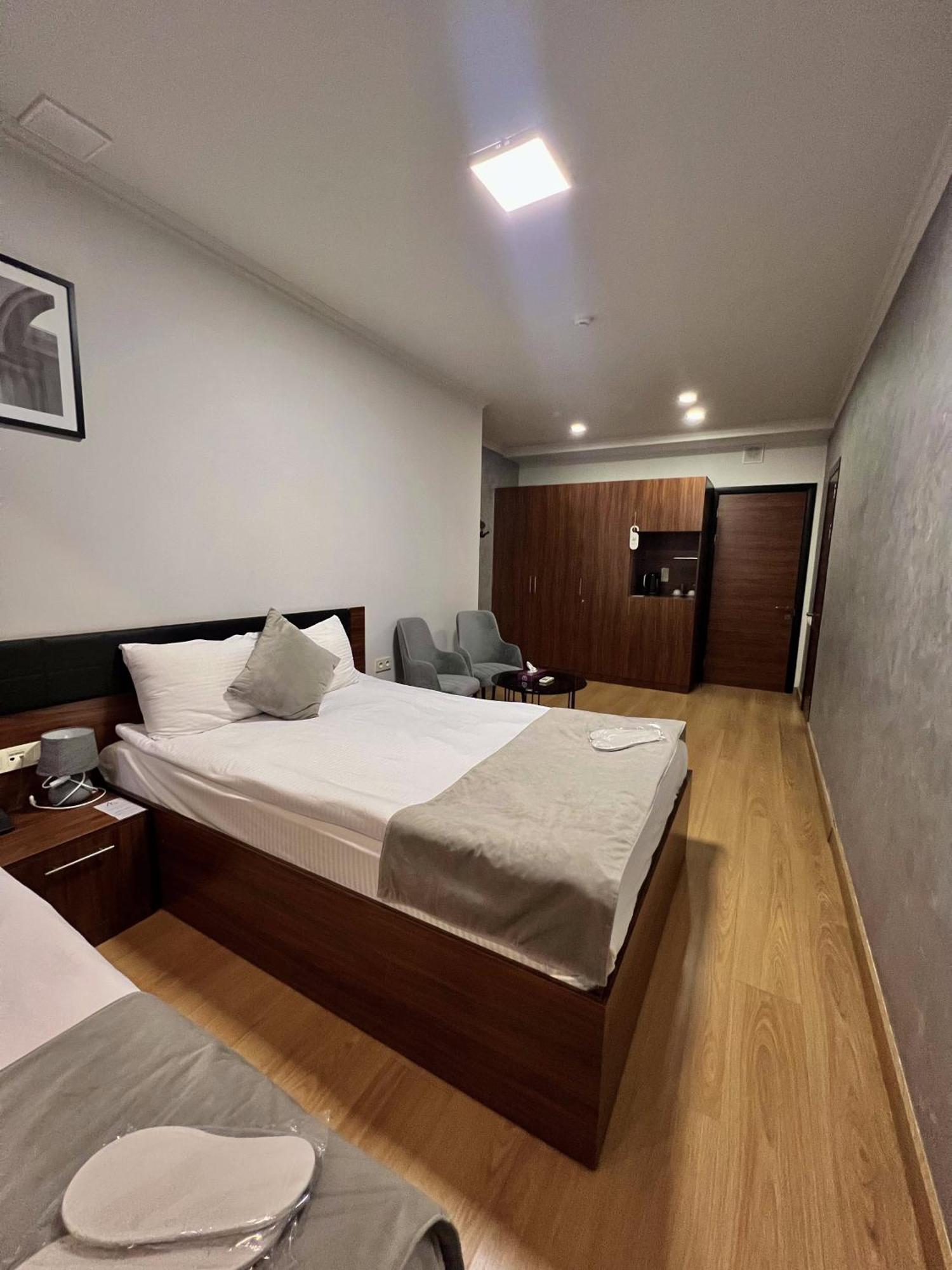Mashtots Hotel Yerevan Luaran gambar