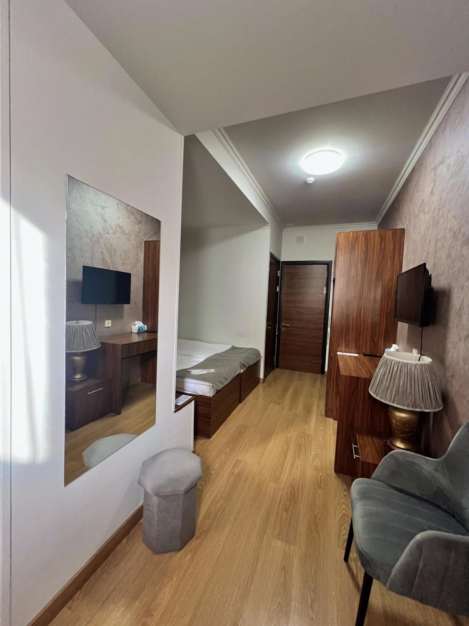 Mashtots Hotel Yerevan Luaran gambar